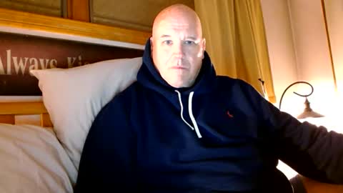 Mtn. Man online show from 11/09/25, 01:48