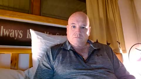 Mtn. Man online show from 11/30/25, 03:10