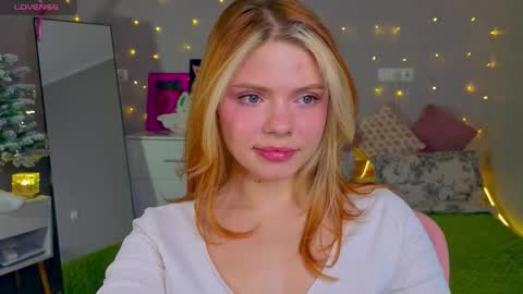 red__candy online show from 12/15/25, 02:10