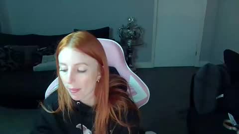 Red -  online show from 03/05/25, 09:48