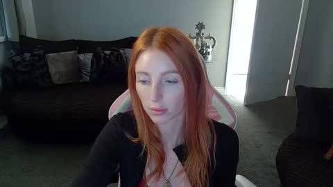 Red -  online show from 09/25/25, 02:21