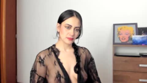 Snapshot of red_flower203 chatting on 09/11/25, 04:40 red_flower203 online show from 09/11/25, 04:40