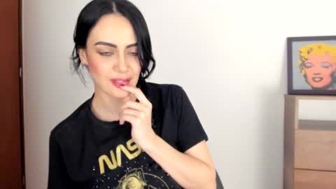 Snapshot of red_flower203 chatting on 10/09/25, 12:41 red_flower203 online show from 10/09/25, 12:41