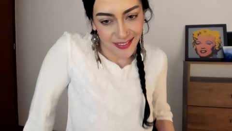 Snapshot of red_flower203 chatting on 10/14/25, 07:47 red_flower203 online show from 10/14/25, 07:47