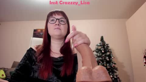 Snapshot of red_fox777 chatting on 12/20/24, 04:04 Lisa online show from 12/20/24, 04:04