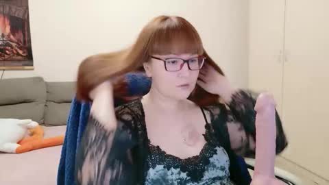 Lisa online show from 02/16/26, 07:43