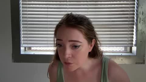 Redheadwinter online show from 05/08/26, 03:17