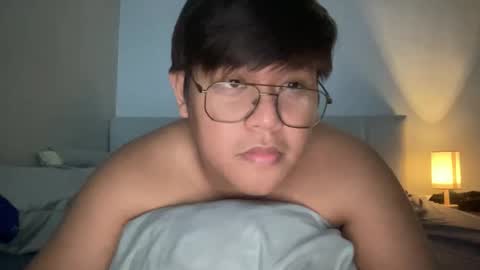 Snapshot of red_iibraxx chatting on 10/24/25, 03:30 Red Libra online show from 10/24/25, 03:30