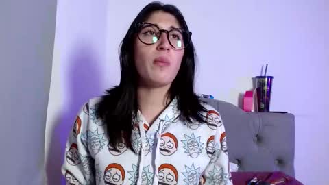 IG   OF red moonn online show from 12/05/25, 07:28