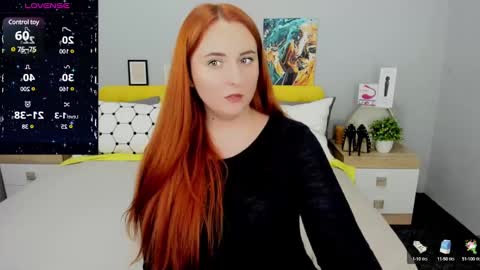 Snapshot of red_naughtyfox chatting on 12/27/24, 01:22 Lessy Fox online show from 12/27/24, 01:22