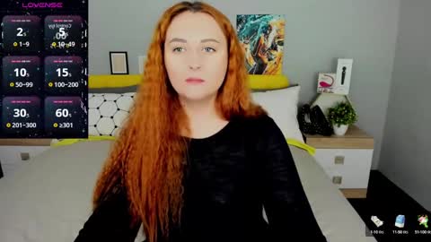 Snapshot of red_naughtyfox chatting on 02/06/25, 06:46 Lessy Fox online show from 02/06/25, 06:46