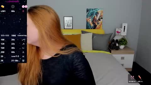 Snapshot of red_naughtyfox chatting on 09/25/25, 03:43 Lessy Fox online show from 09/25/25, 03:43