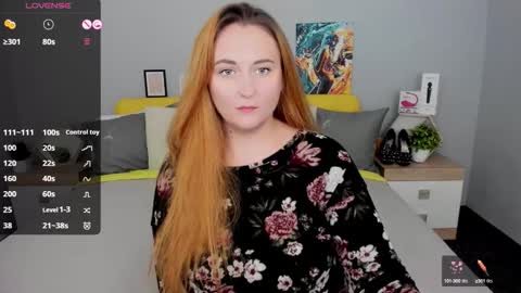 Snapshot of red_naughtyfox chatting on 10/10/25, 06:51 Lessy Fox online show from 10/10/25, 06:51