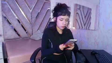red_pandaa online show from 06/10/26, 03:18