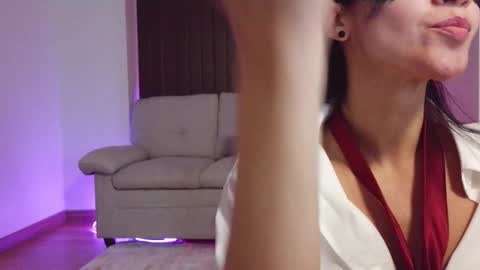 Snapshot of red_queen888 chatting on 02/15/26, 06:21 Sofi online show from 02/15/26, 06:21