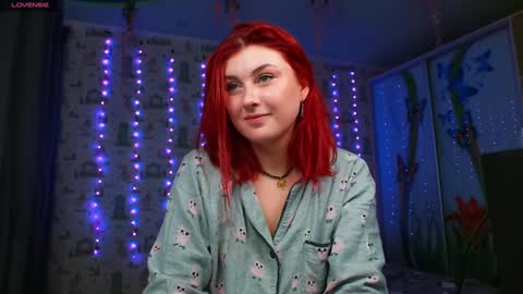 Snapshot of red_rose12 chatting on 12/25/24, 11:22 Jane online show from 12/25/24, 11:22