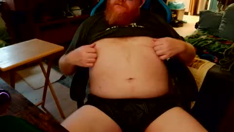 Snapshot of red_sea_bear chatting on 11/21/25, 04:33 red_sea_bear online show from 11/21/25, 04:33