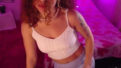 Snapshot of red_velvett0 chatting on 10/25/25, 07:27 red_velvett0 online show from 10/25/25, 07:27