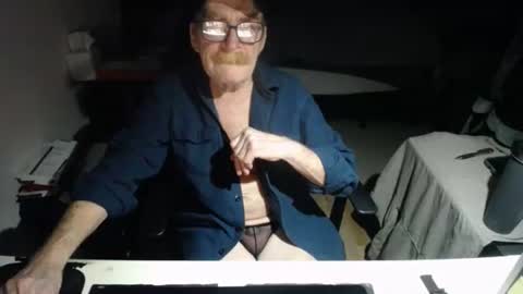 Red online show from 05/10/26, 06:07