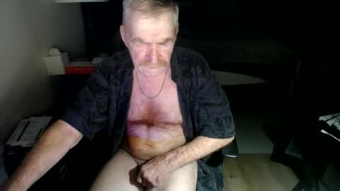 Red online show from 06/24/26, 04:11