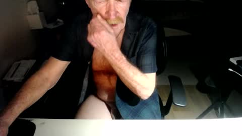 Red online show from 06/28/26, 06:19