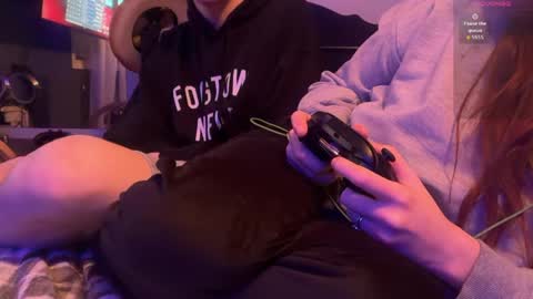 Redhead and BigPeenar online show from 04/01/26, 11:35