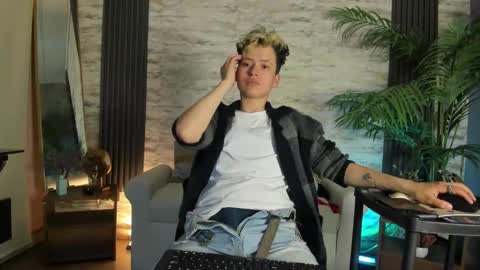 redhood_1_ online show from 03/27/26, 03:45