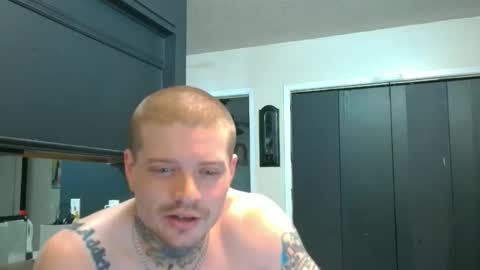 Snapshot of redinthebed chatting on 04/01/26, 05:43 InkedGinger online show from 04/01/26, 05:43