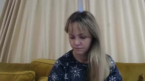 RedJessica online show from 10/09/25, 04:32