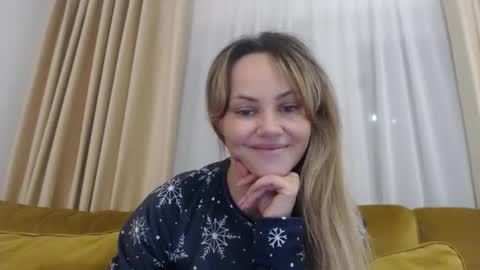 RedJessica online show from 11/04/25, 06:18