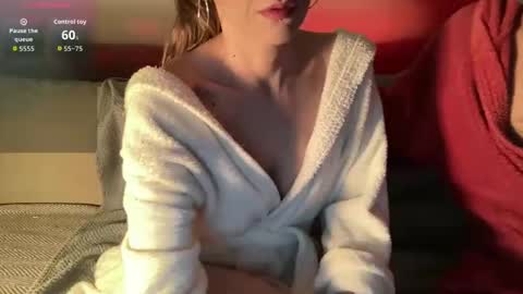 Glamour Wife Real online show from 04/16/26, 07:14