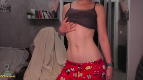 Snapshot of redmelissa chatting on 05/26/26, 03:41 Stephanie online show from 05/26/26, 03:41