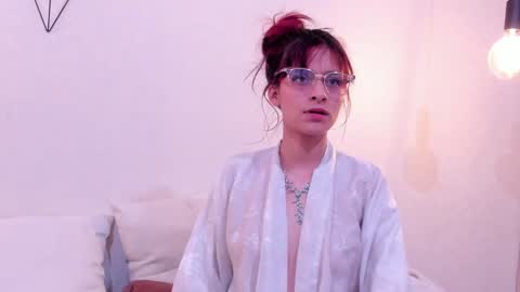 Snapshot of redmeloddy chatting on 01/18/25, 10:39 Meloddy online show from 01/18/25, 10:39