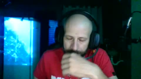 Snapshot of redragonwolf chatting on 10/01/25, 08:53 redra online show from 10/01/25, 08:53