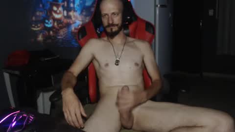 Snapshot of redragonwolf chatting on 10/27/25, 12:15 redra online show from 10/27/25, 12:15