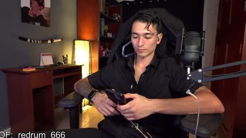 Red online show from 02/07/25, 06:24