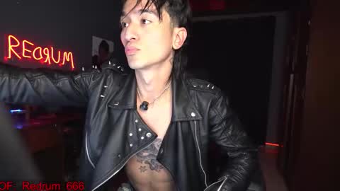 Red online show from 11/23/25, 11:04