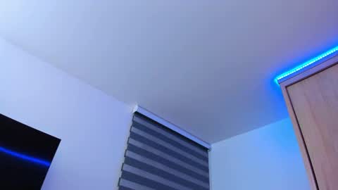 redski77 online show from 01/13/25, 09:19