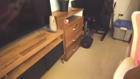 redski77 online show from 11/02/25, 06:16