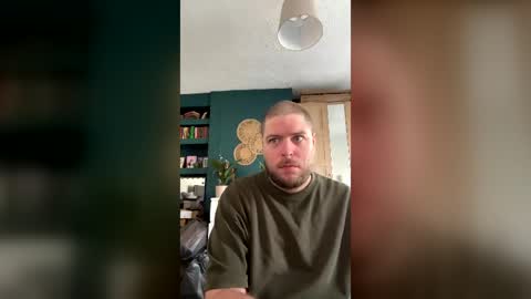 Snapshot of reevescrfg chatting on 07/18/26, 12:31 Boredhorny online show from 07/18/26, 12:31