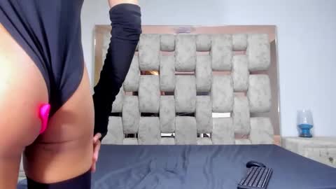 Snapshot of regantaylor chatting on 11/27/25, 01:57 Regantaylor online show from 11/27/25, 01:57