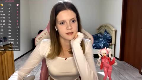 Lucy online show from 09/20/25, 04:08