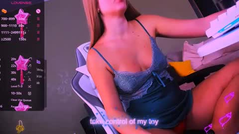 reggieMeow online show from 02/27/25, 03:58