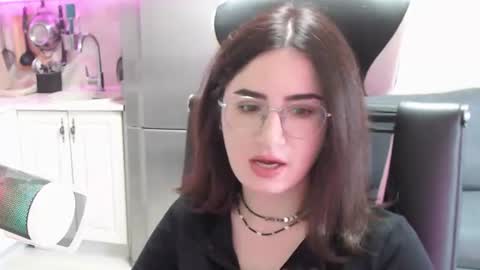 regina_glow online show from 08/04/26, 08:17