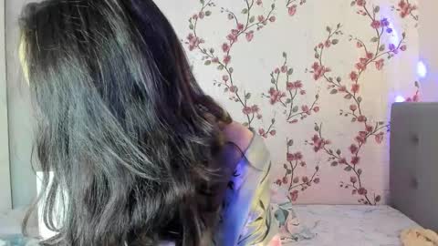 Alisa online show from 12/15/25, 07:56