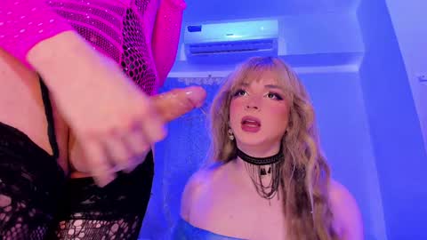 Snapshot of reginarose chatting on 01/29/25, 06:22 reginarose online show from 01/29/25, 06:22