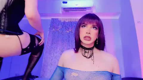 Snapshot of reginarose chatting on 02/21/25, 03:45 reginarose online show from 02/21/25, 03:45