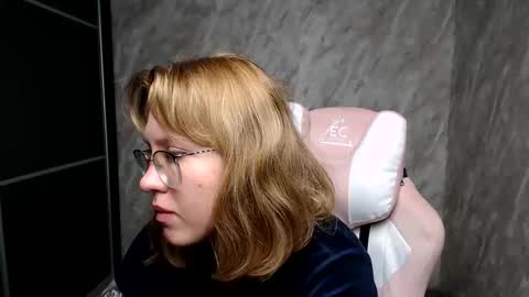 Regina online show from 03/06/25, 02:41