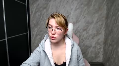 Regina online show from 03/12/25, 05:28