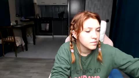 Regina online show from 10/15/25, 11:27